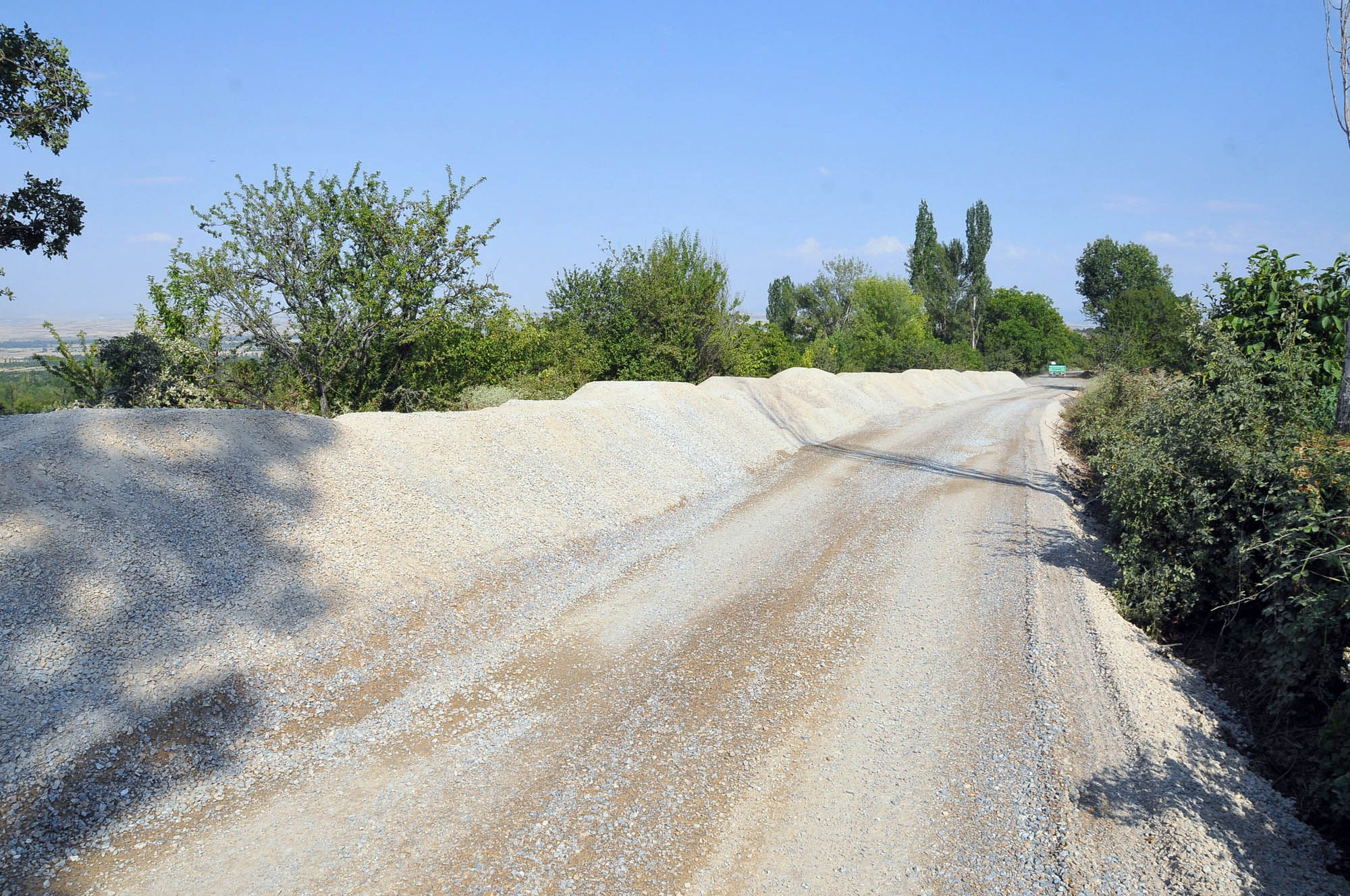 Başkan Akkaya Yol Çalışmalarını inceledi