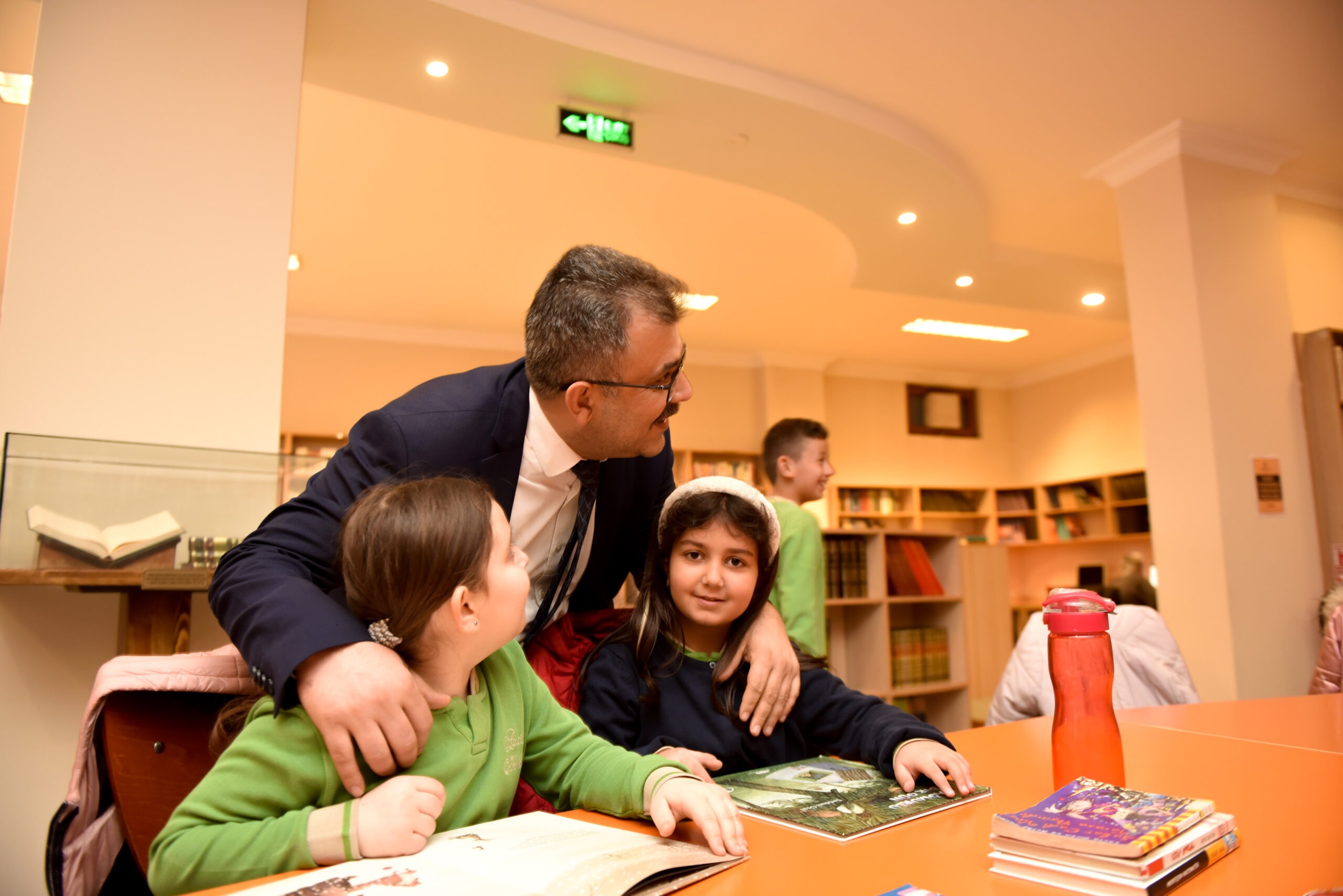 Başkan Çatal, Kütüphane Haftası’nda Öğrenciler ile Bir Araya Geldi