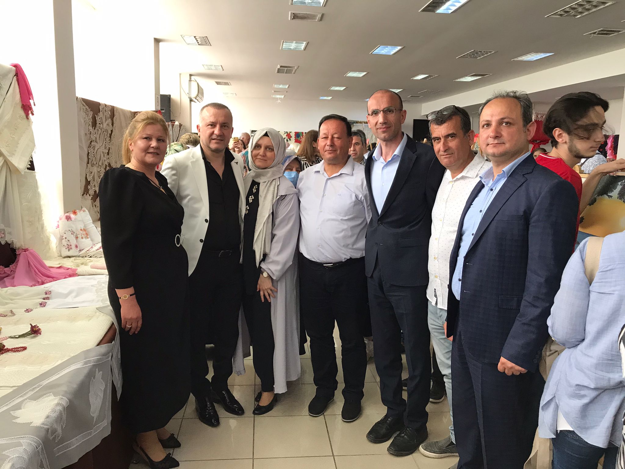 Başkan Emür, Keşap Halk Eğitim Merkezi Yılsonu Sergisi Açılışına Katıldı.