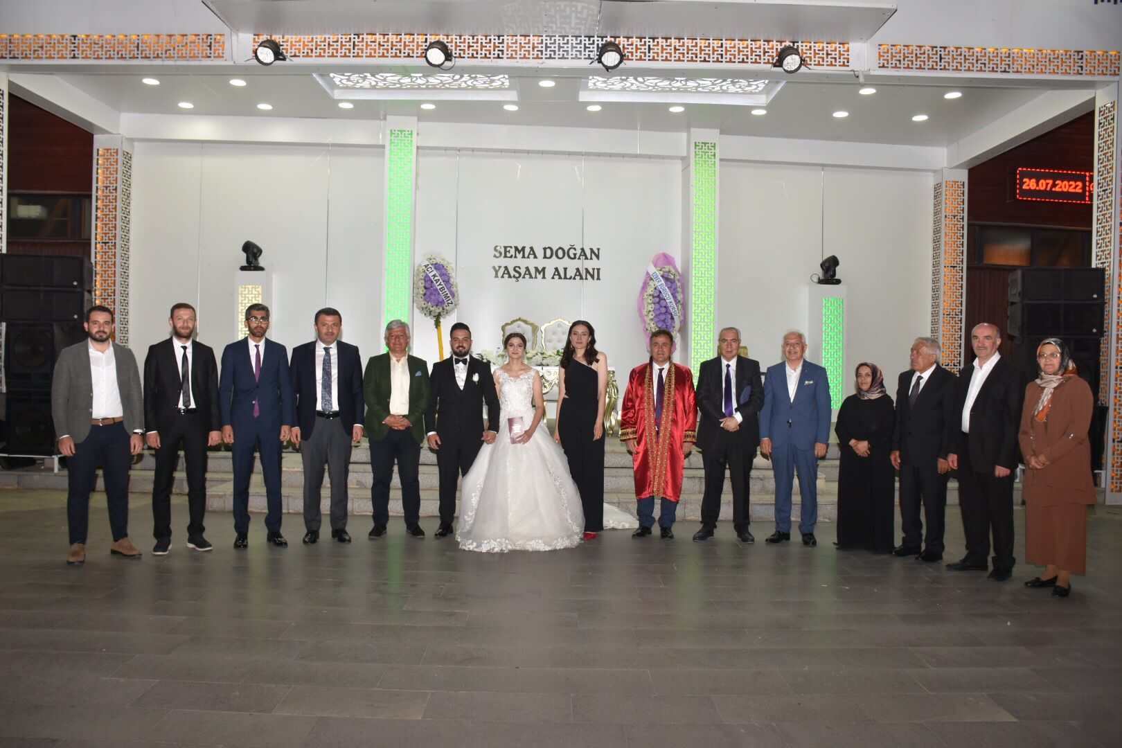 Başkan Ercan Çimen Evlenen Çiftleri Yalnız Bırakmadı