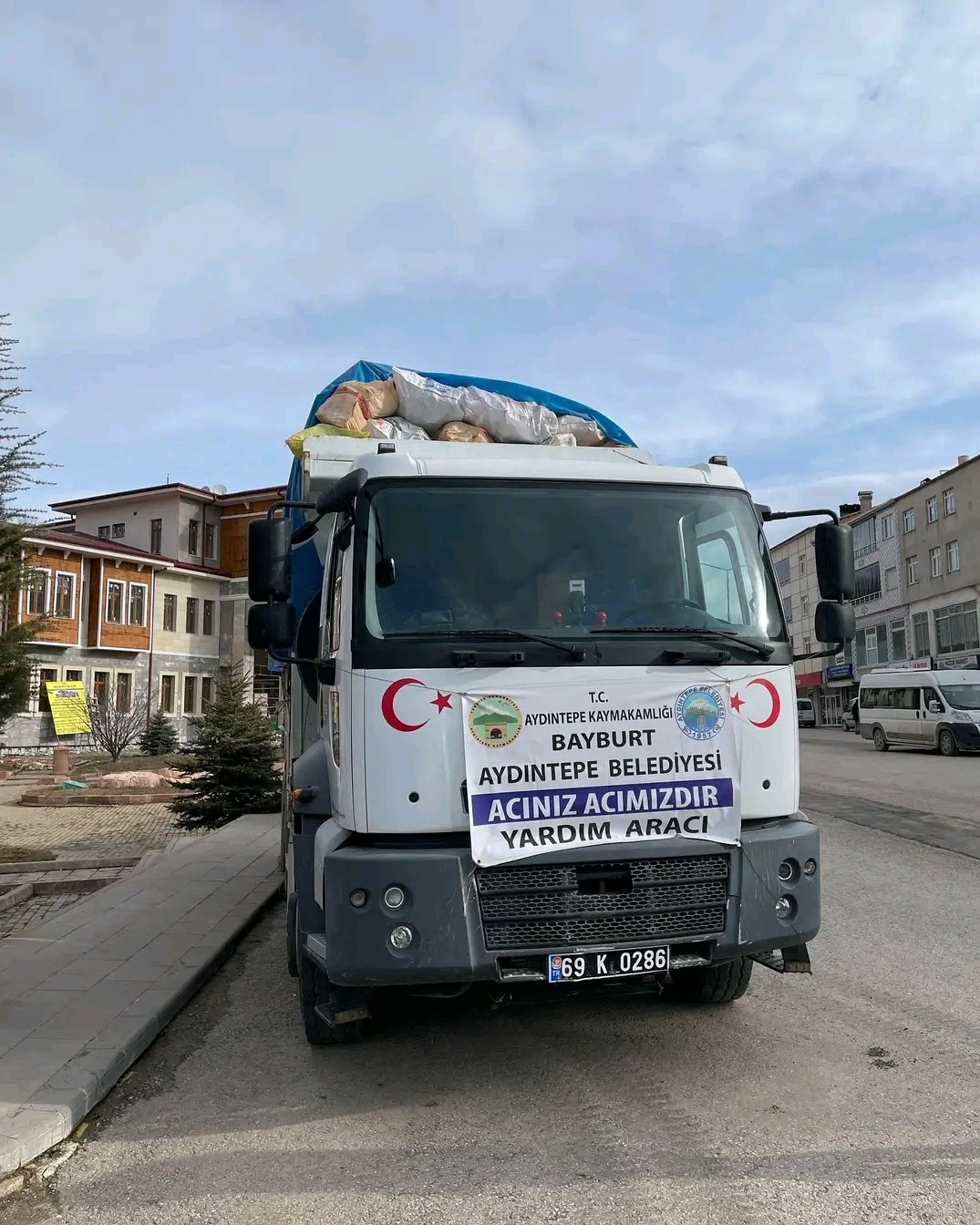 Başkan Haşim Şentürk Depremzede Kardeşlerimizi de Yalnız Birakmadık