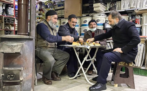 Başkan Mahmut Uçar , Ramazan Davulcularıyla Beraber Sokakları Gezdi