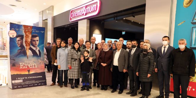 Başkan Mehmet Zeybek ' İyi Ki Varsın Eren’ filmini Şehit Aileleri Ve Gazilerle birlikte izledi