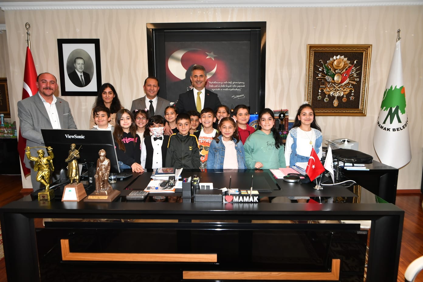 Başkan Murat Köse Çocukları Makamında Ağırladı