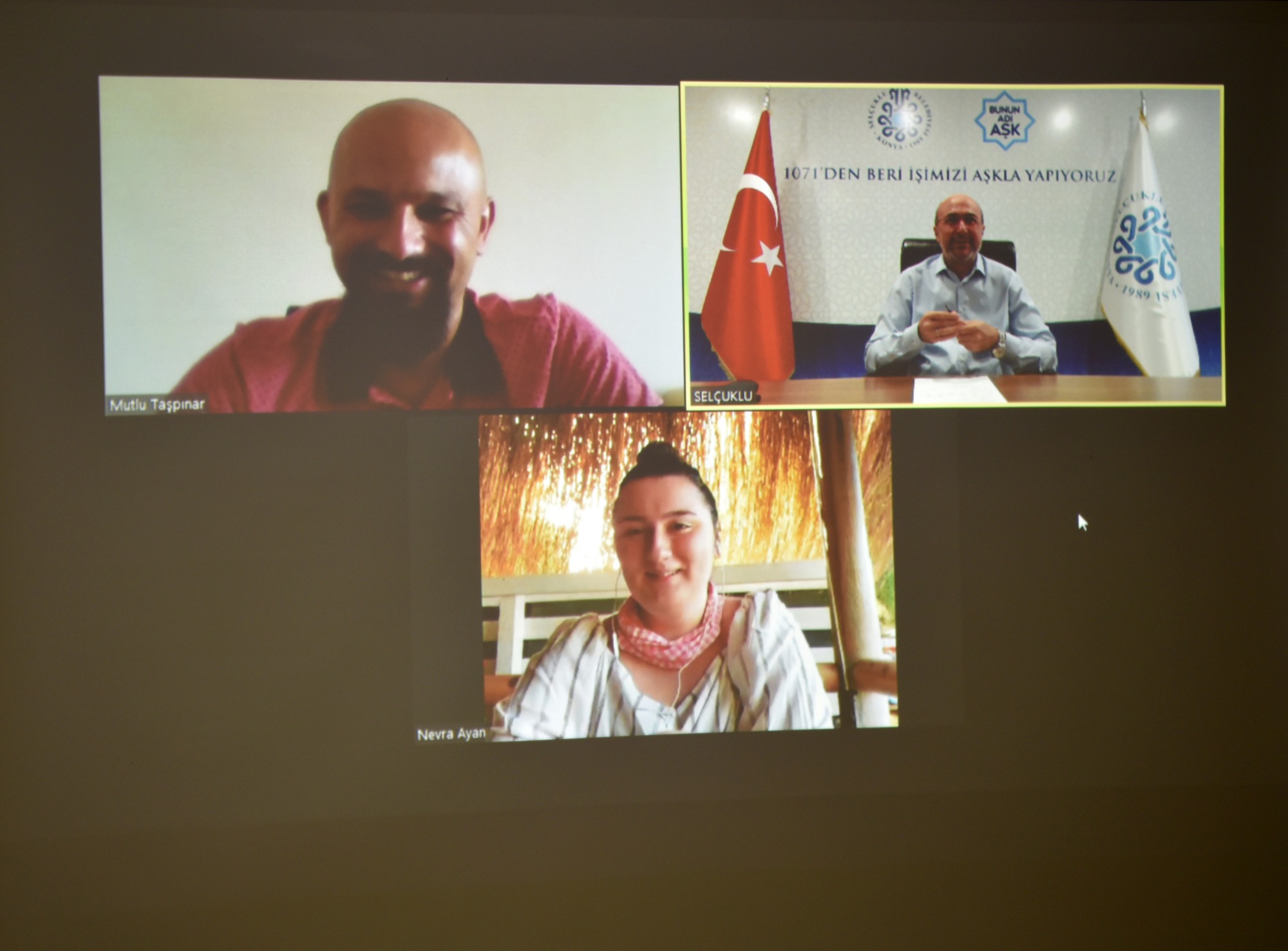 Başkan Pekyatırmacı yarışmacılarla telekonferans ile görüştü