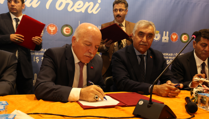 BAŞKAN SEKMEN İŞÇİ MAAŞLARINA YÜZDE 75 ZAM YAPTI