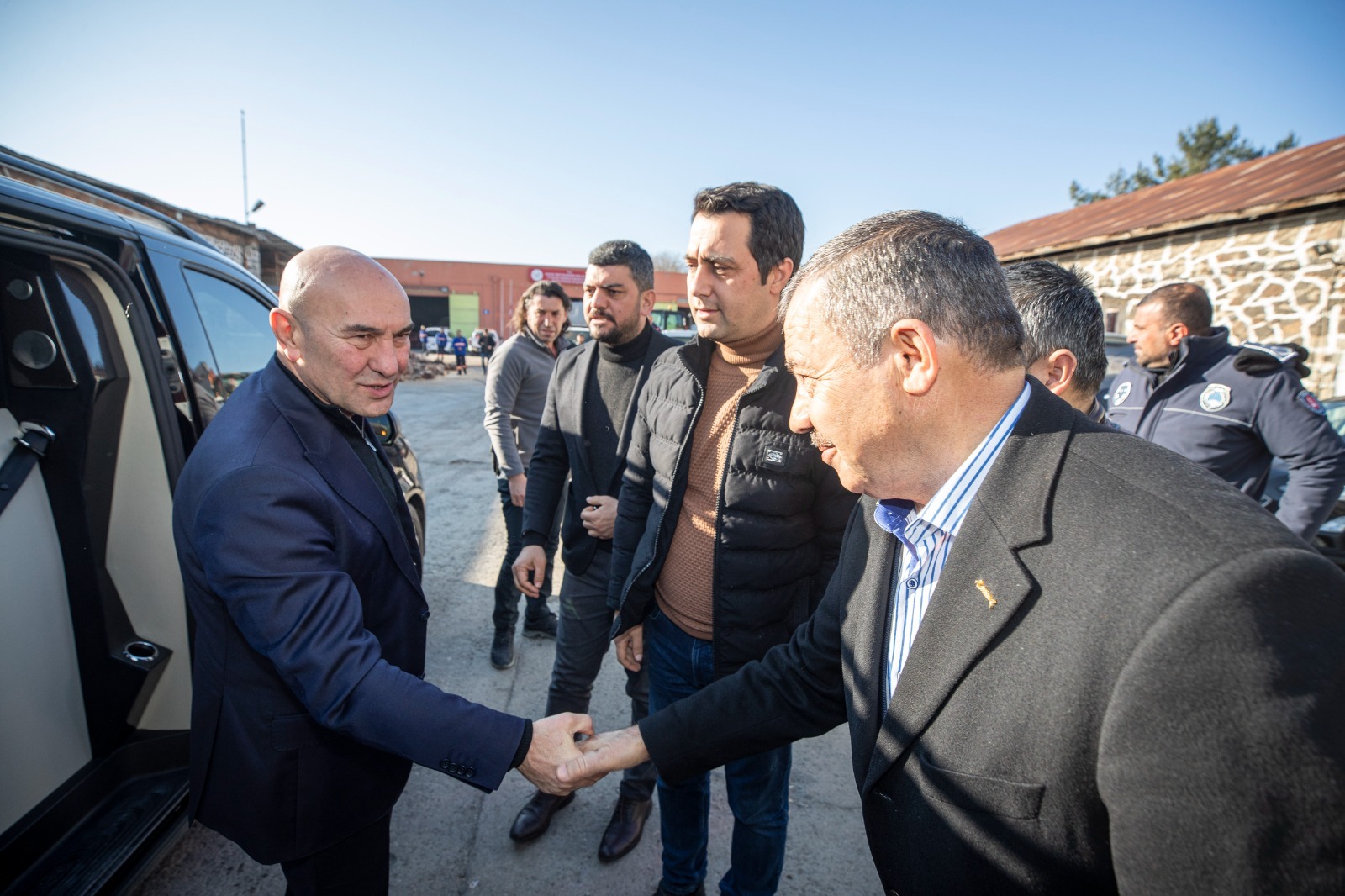 Başkan Soyer, Erzin Belediye Başkanı Elmasoğlu’nu ziyaret etti