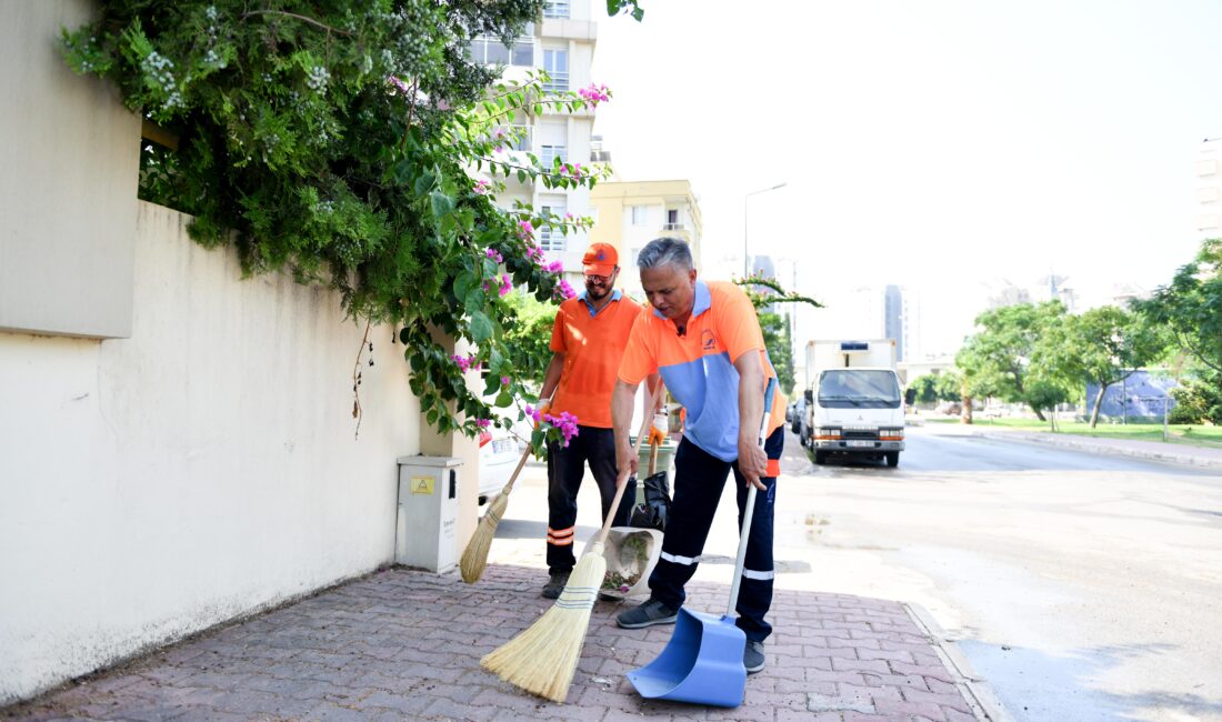 Antalya’da Muratpaşa Belediye Başkanı