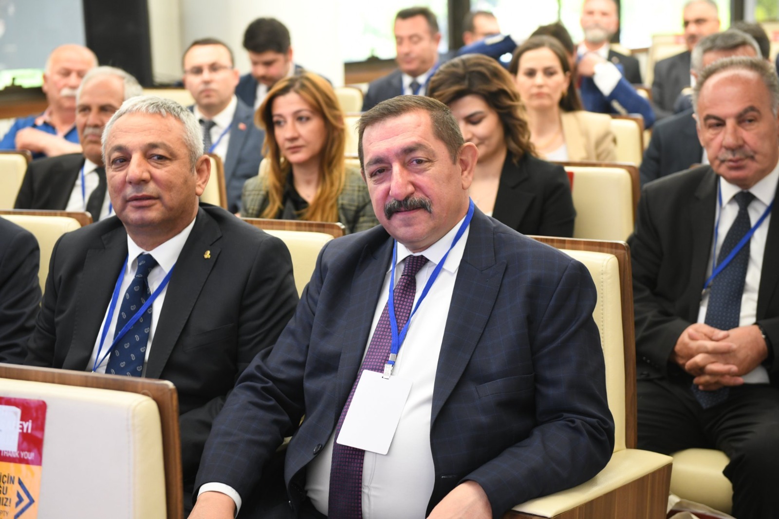 Başkan Vidinlioğlu ödülünü  Adalet Bakanı Bozdağ’ın elinden aldı