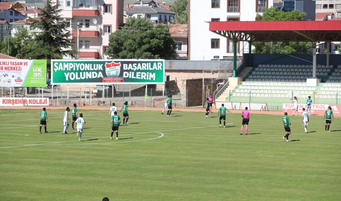 Ahi Stadyumunda Sakaryaspor’un playoff