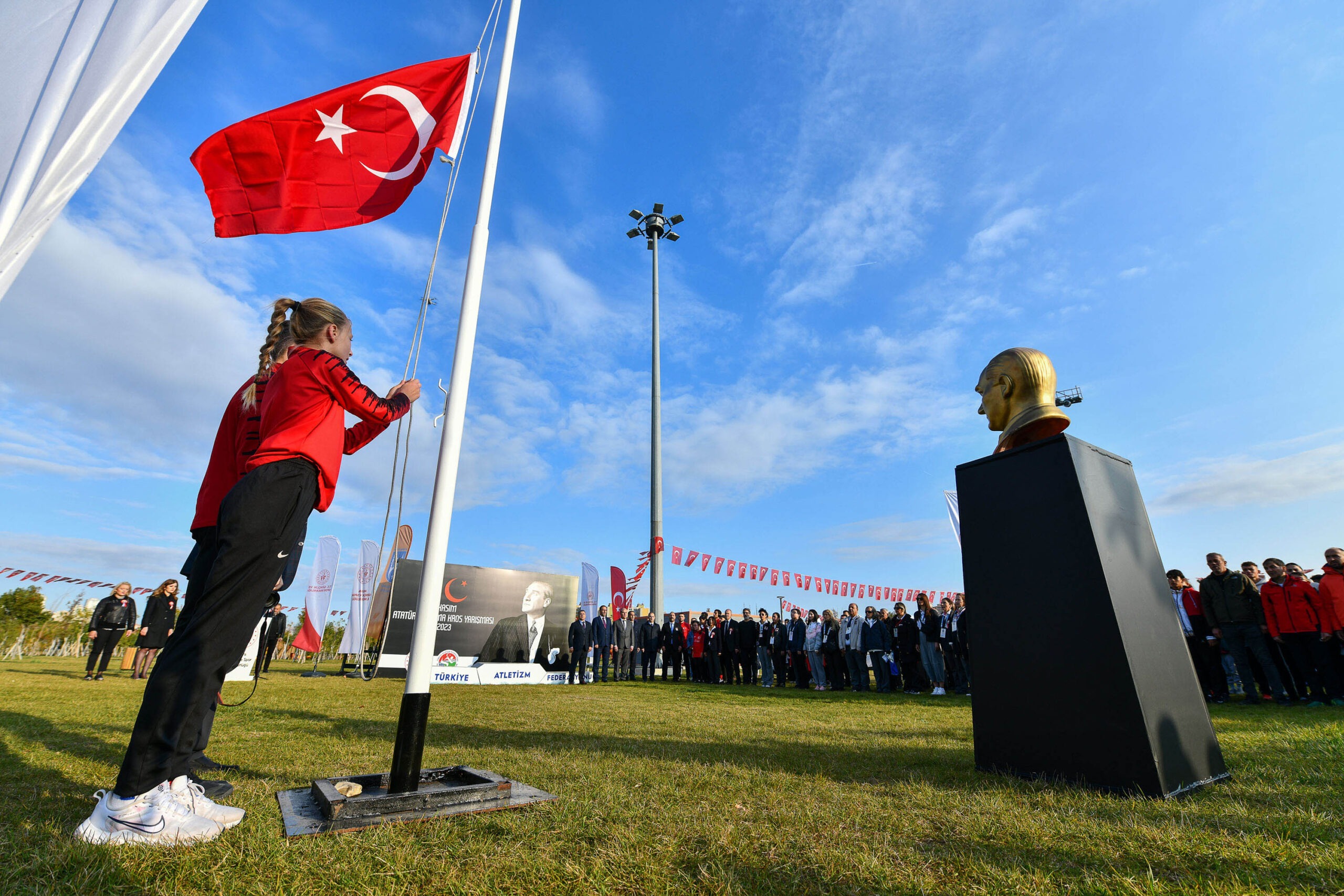 BAŞKENT ATA’SINI MİNNETLE ANDI