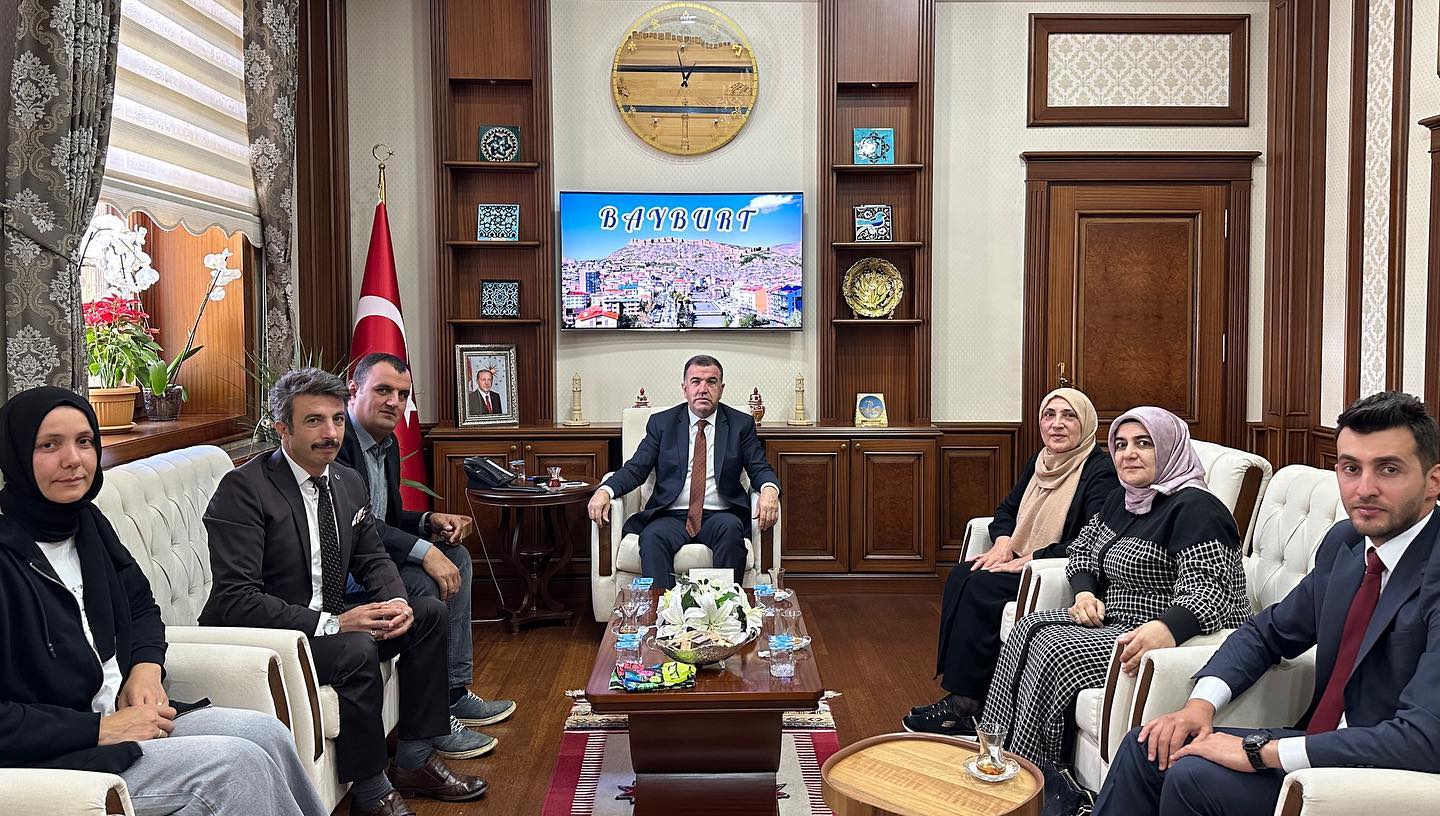BAYBURT'TAKİ STK’LARDAN VALİ MUSTAFA ELDİVAN’A ZİYARET
