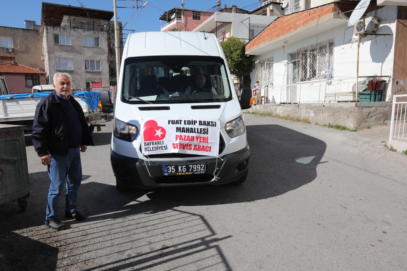 Bayraklı’da “ücretsiz pazar servisi” dönemi