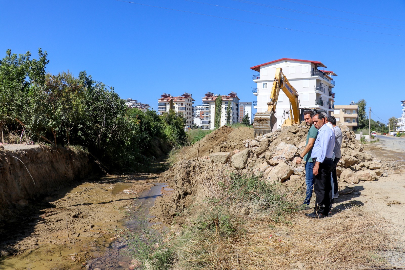 BELEDİYEDEN PAZARCI’YA ÜÇ TANE KÖPRÜ