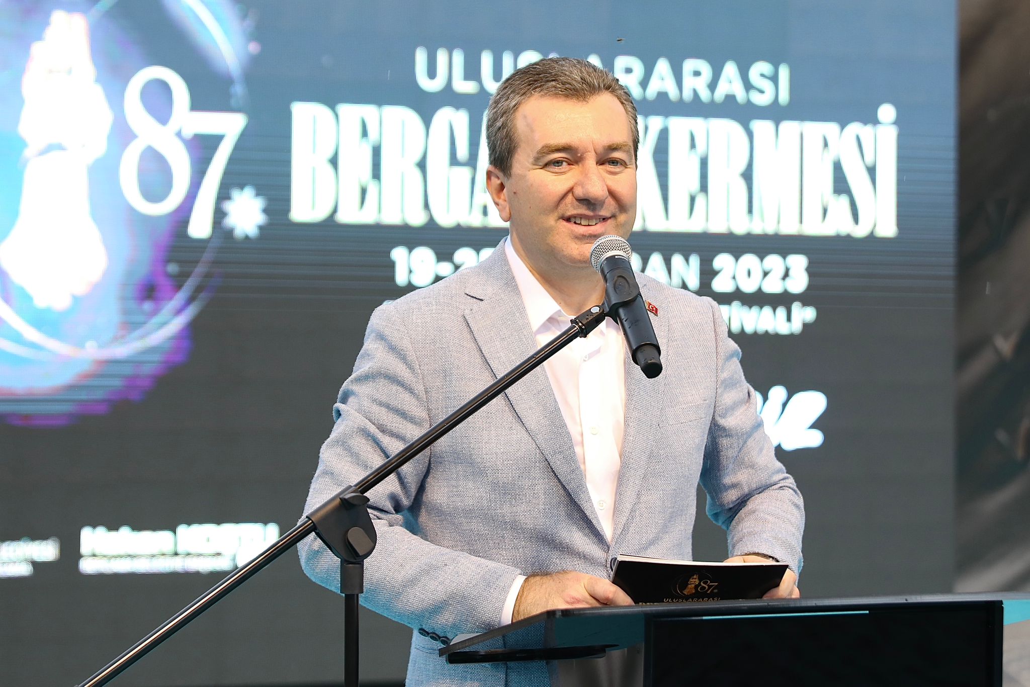 BERGAMA 87. Uluslararası Bergama Kermes Festivali’ne muhteşem açılış