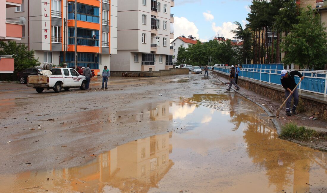 Beyşehir’de aniden başlayan şiddetli