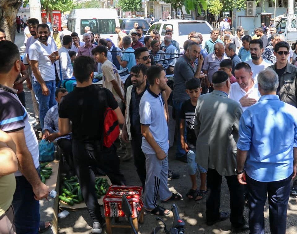 BİZİM İÇİN BELEDİYECİLİK DEMEK GÖNÜLLERİ KAZANMAK DEMEKTİR