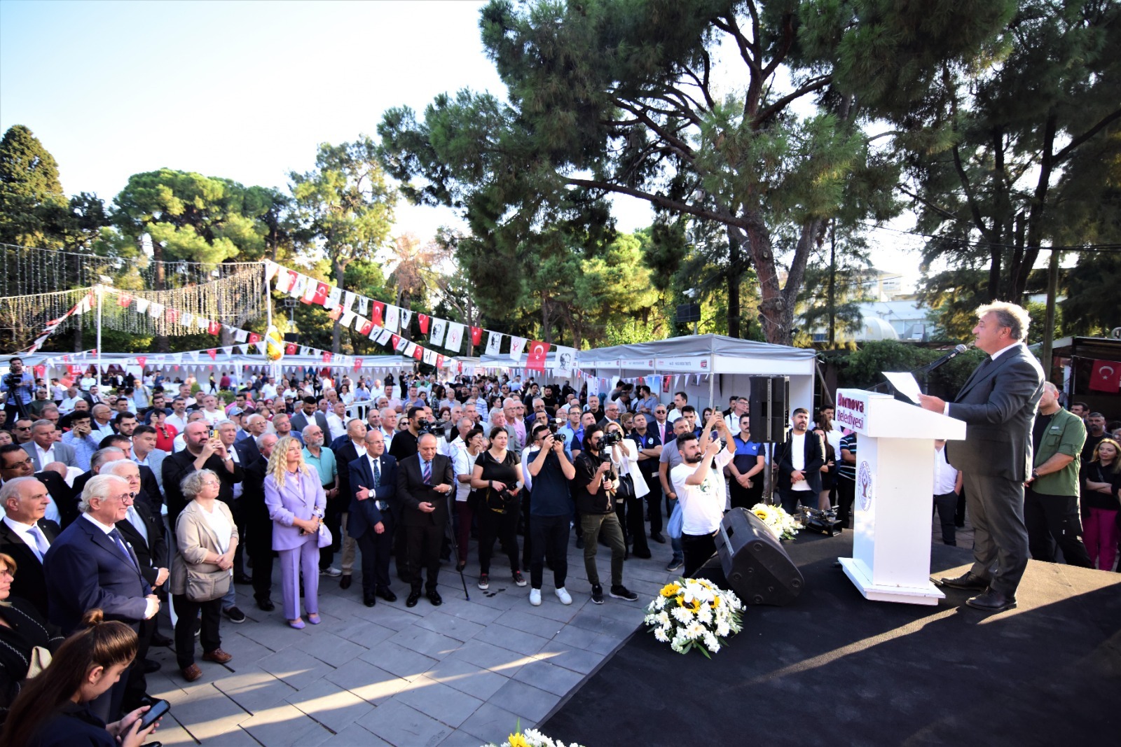BORNOVA _ Başkan Mustafa İduğ: 21 bin kişiyi işe yönlendirdik