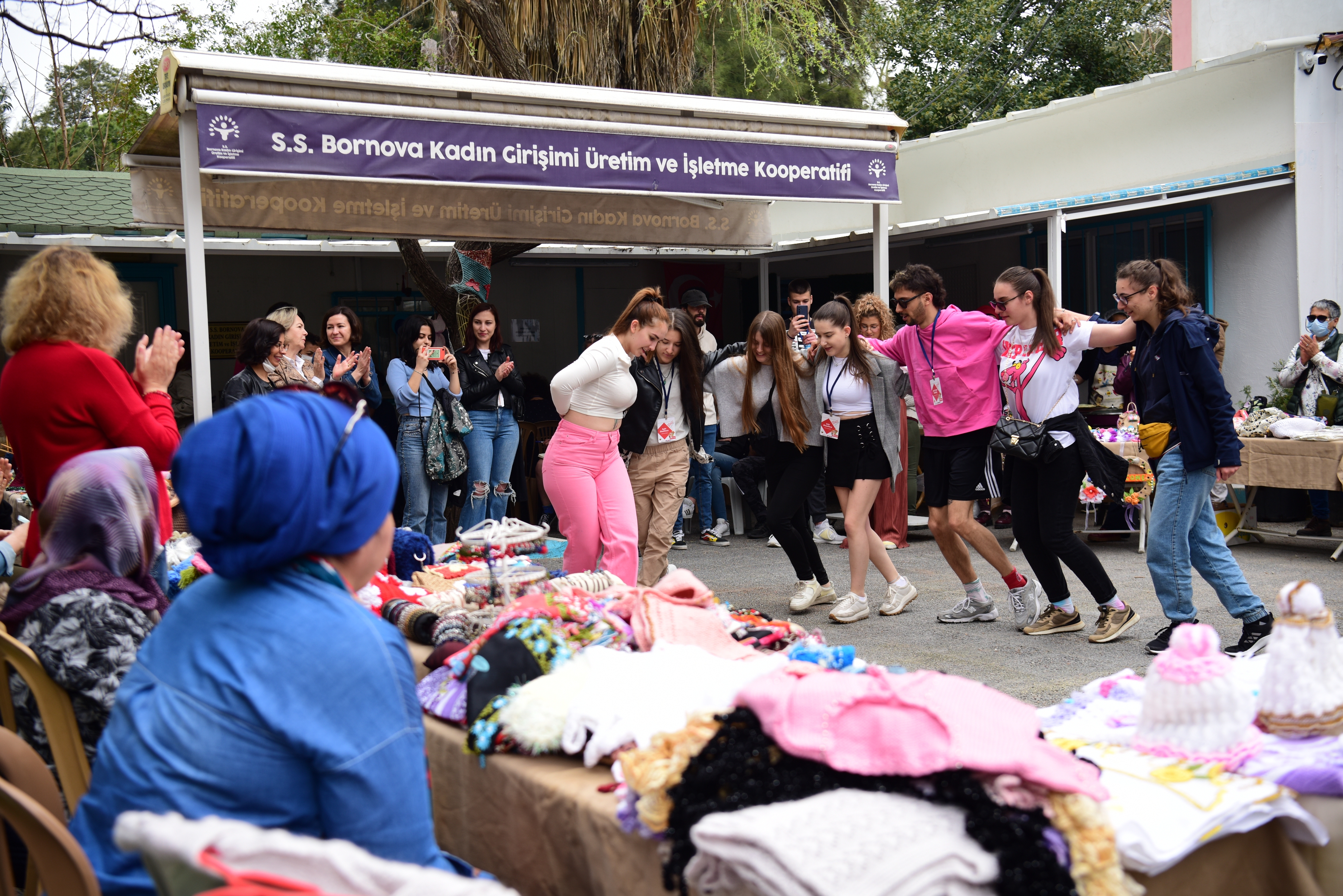 Bornovalı kadınlar girişimci gençlere örnek oldu