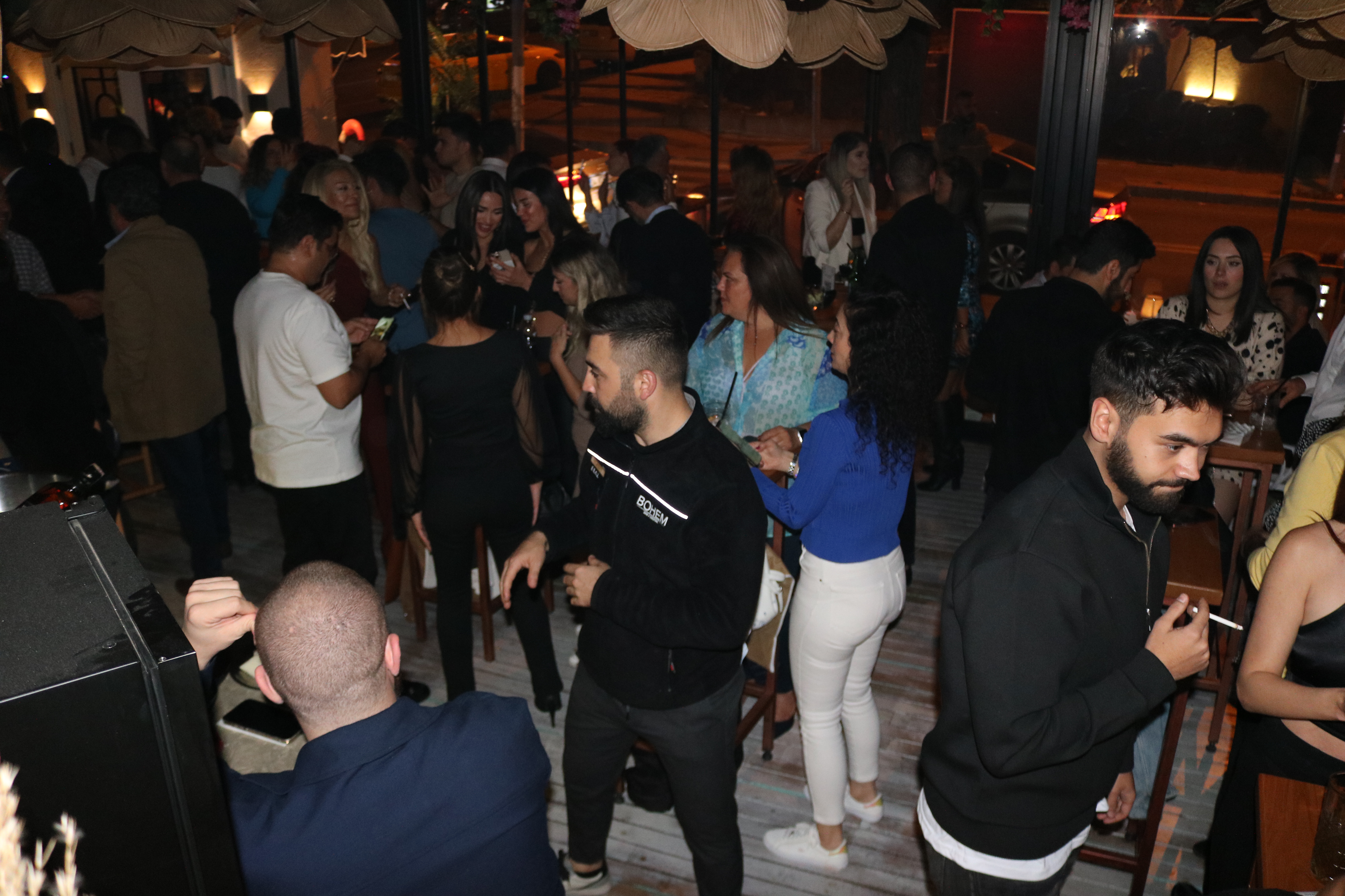 BU BARDA HER GECE EĞLENCE YAŞANIYOR