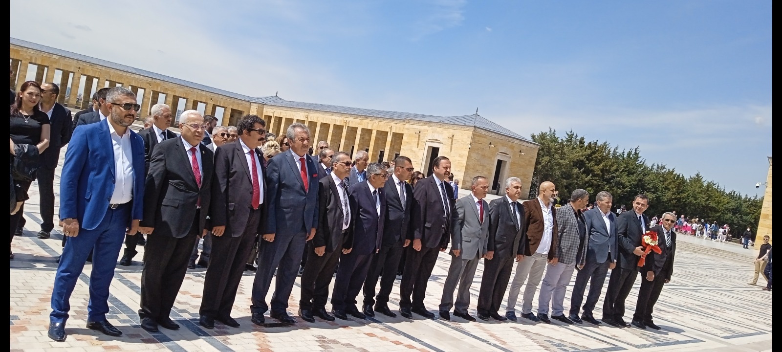 Büyük Türkiye Partisi Teşkilatıyla Beraber Anıtkabir'de