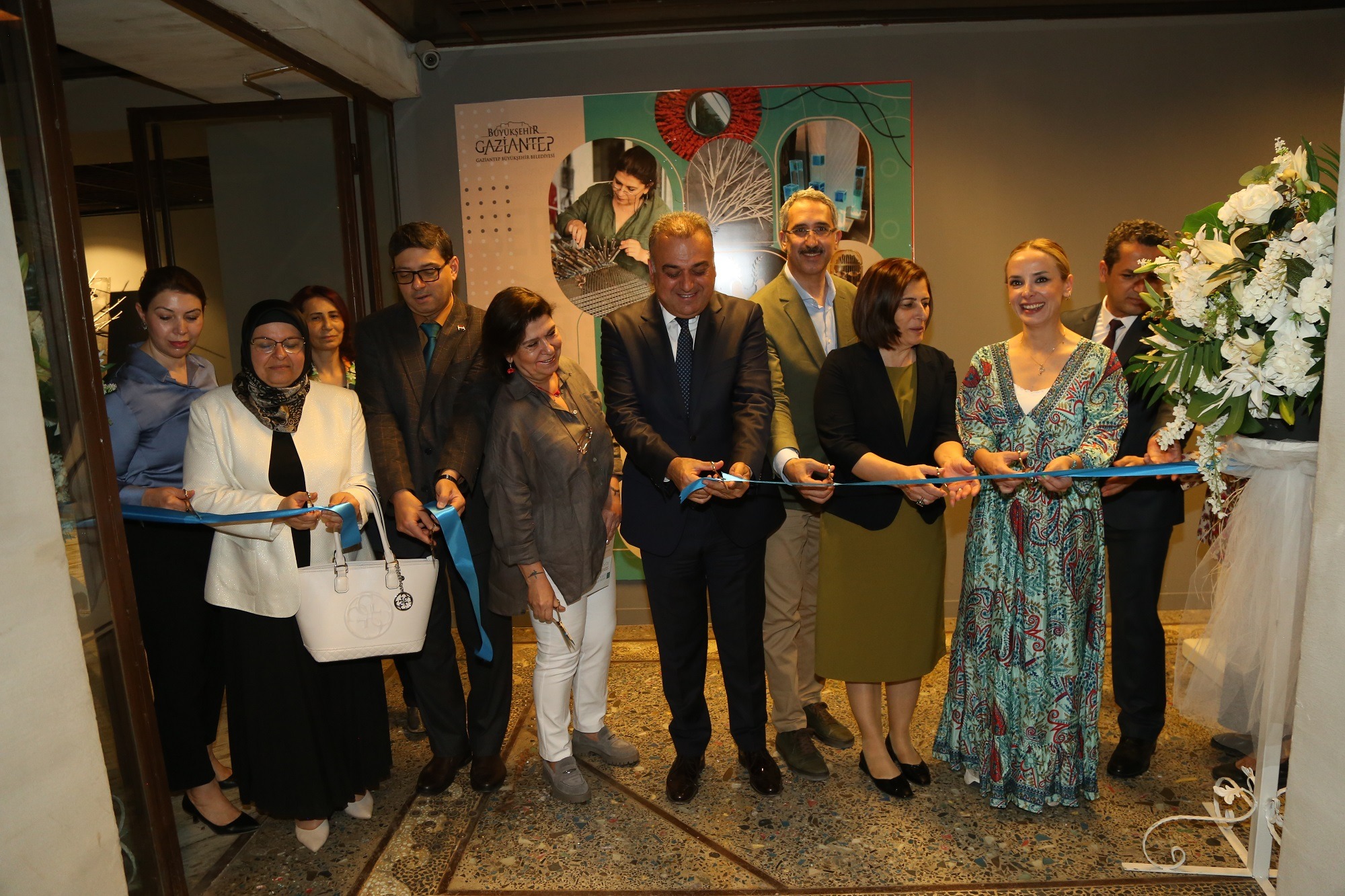 BÜYÜKŞEHİR, SANAYİ ATIKLARINDAN HAYAT BULAN SANAT ESERLERİNE EV SAHİPLİĞİ YAPIYOR
