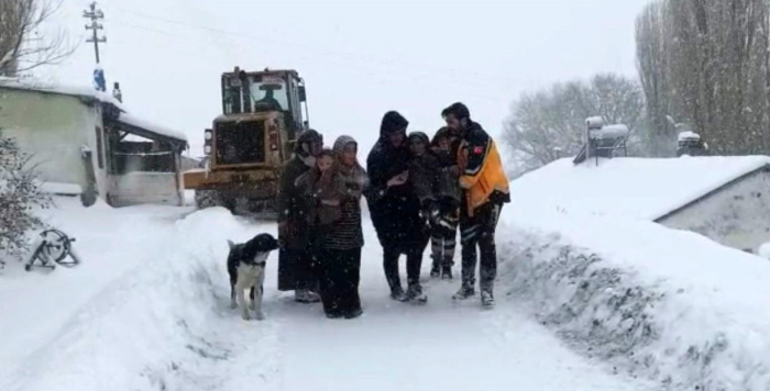 BÜYÜKŞEHİR’DEN NEFES KESEN HASTA KURTARMA OPERASYONLARI