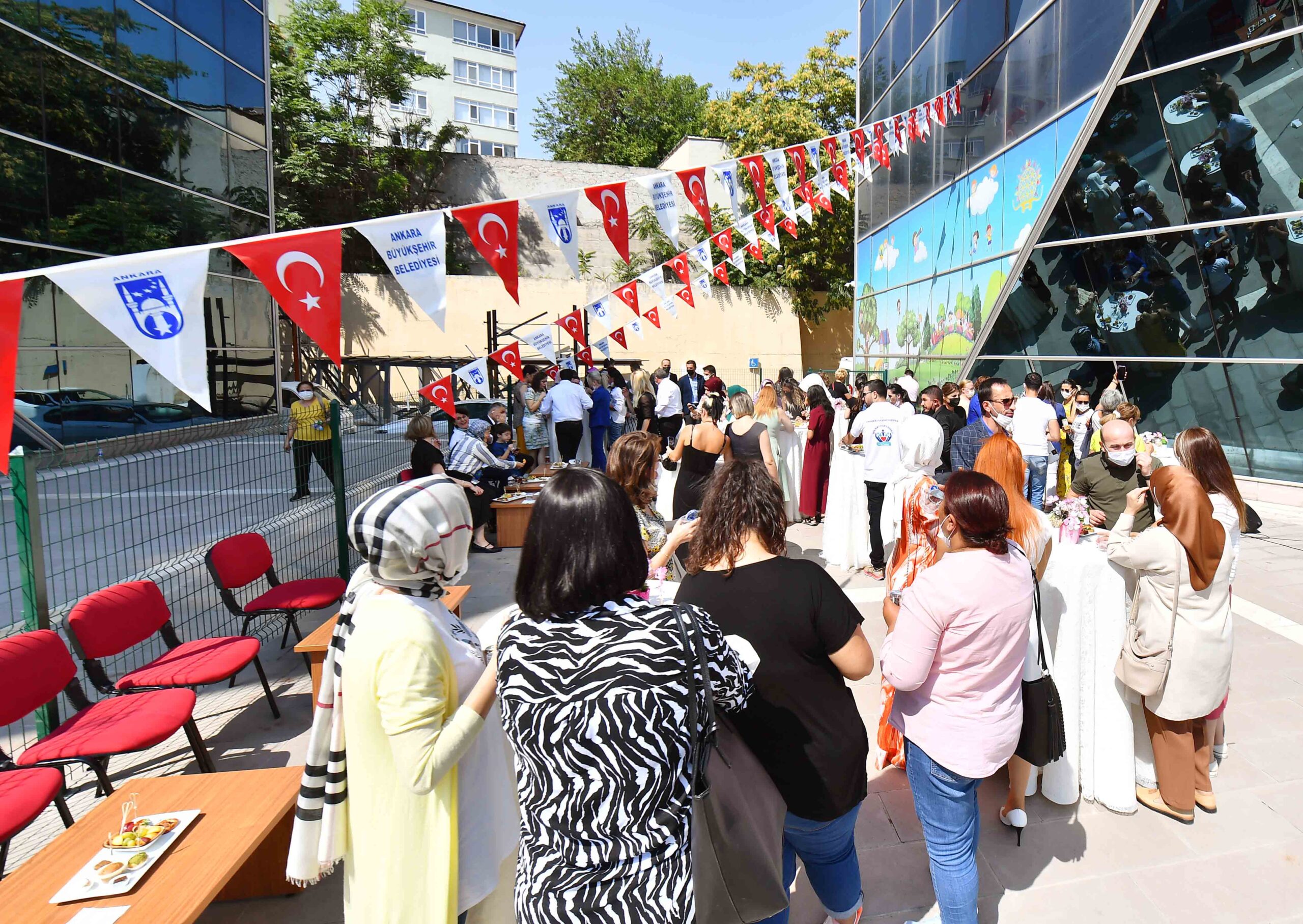 BÜYÜKŞEHİR’İN 3. ÇOCUK GÜNDÜZ BAKIMEVİ AHMETLER’DE AÇILDI