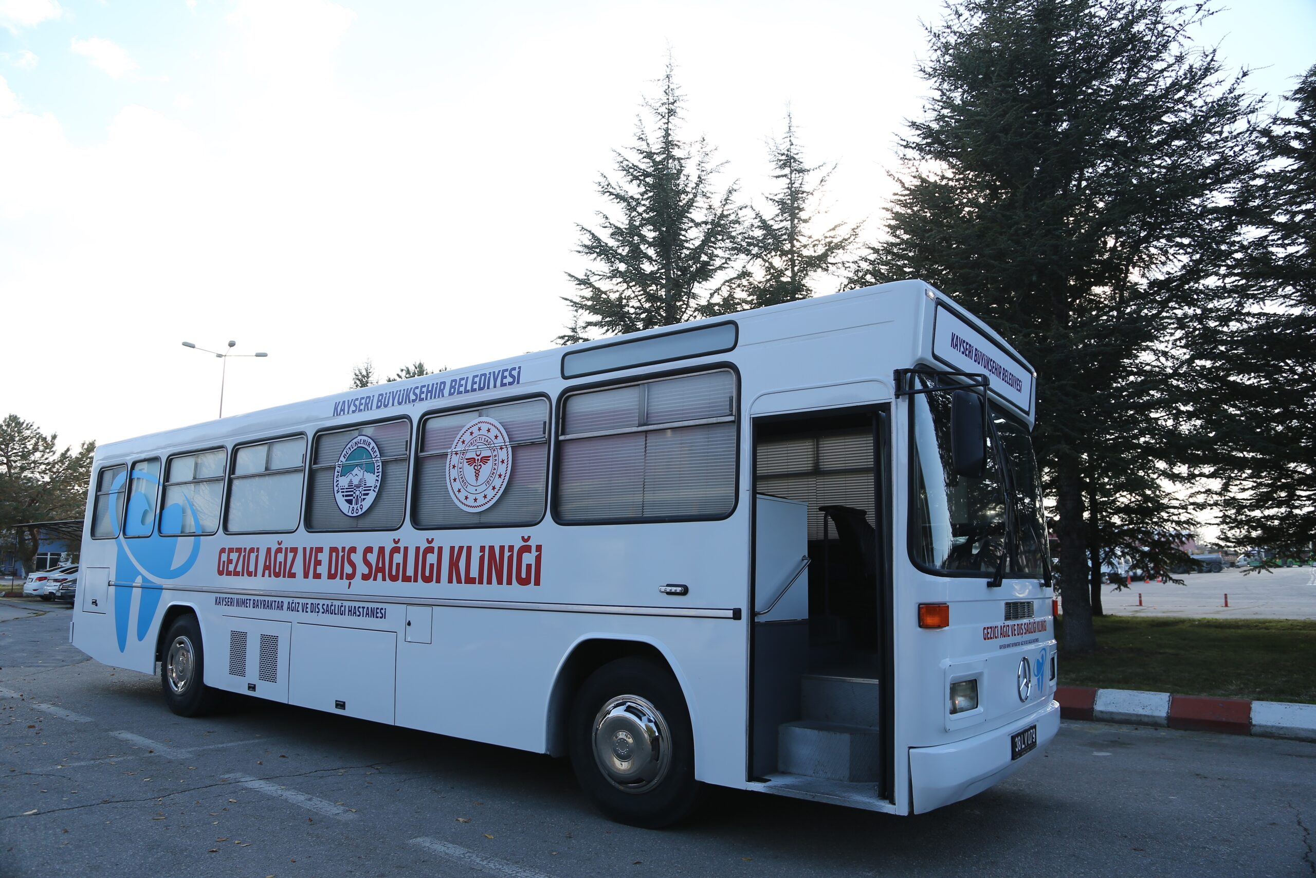 BÜYÜKŞEHİR’İN “İNSAN” ODAKLI HİZMETİ MECLİSTEN TAKDİR TOPLADI