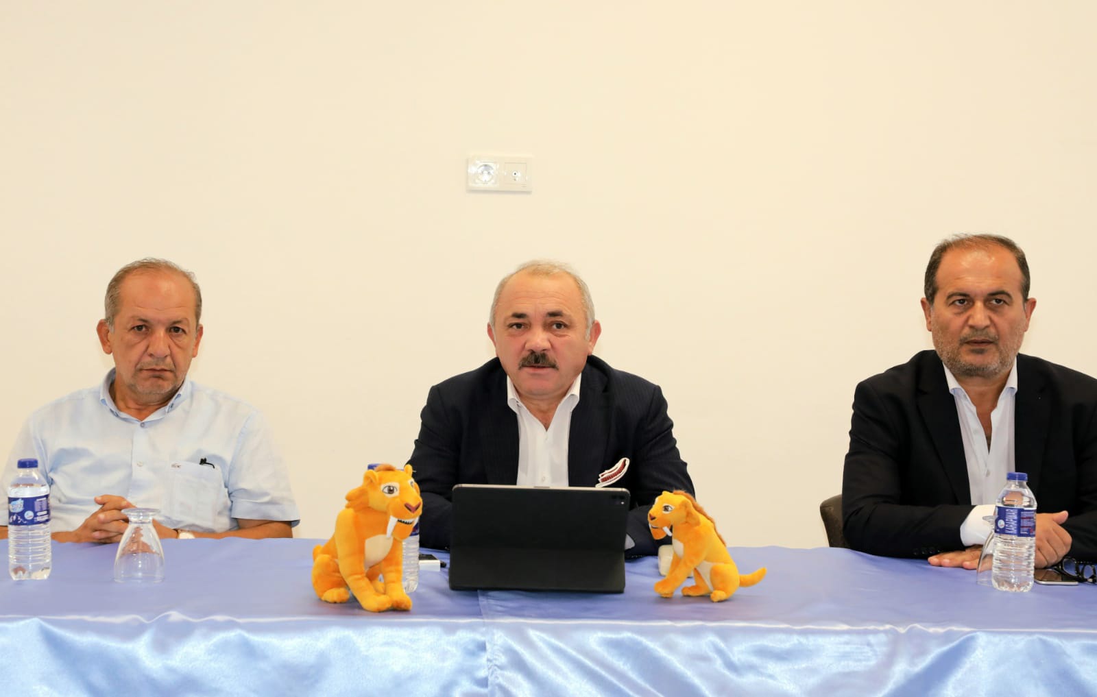 Çankırı Belediye Başkanı İsmail Hakkı Esen, Sivil Toplum Kuruluşları (STK) temsilcileri ile bir araya geldi.