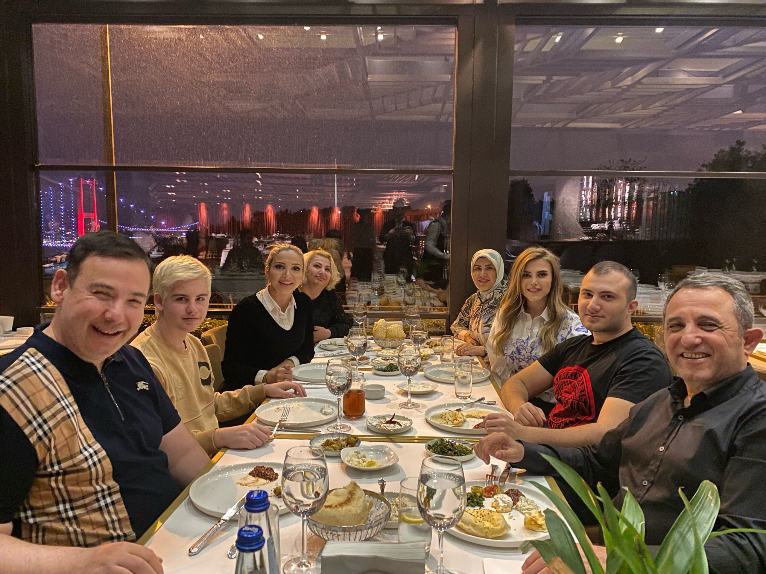 CEMİYET HAYATINA ÇİFTE BAYRAM