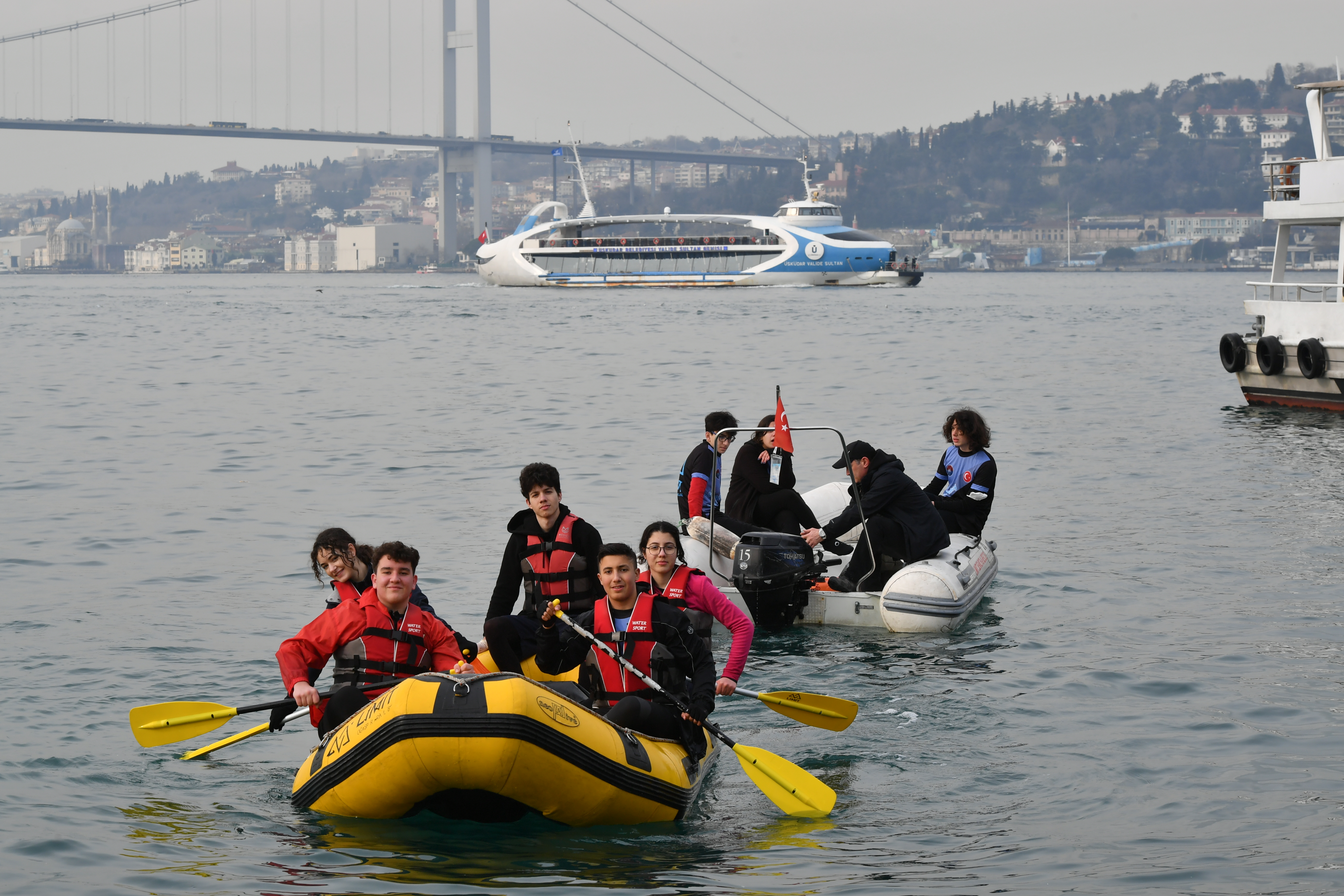  ÇENGELKÖY’DE DALGIÇLAR TARAFINDAN SU ALTI TEMİZLİĞİ YAPILDI