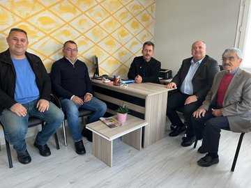 CHP'li Demir Seydikemer'e çıkartma yaptı
