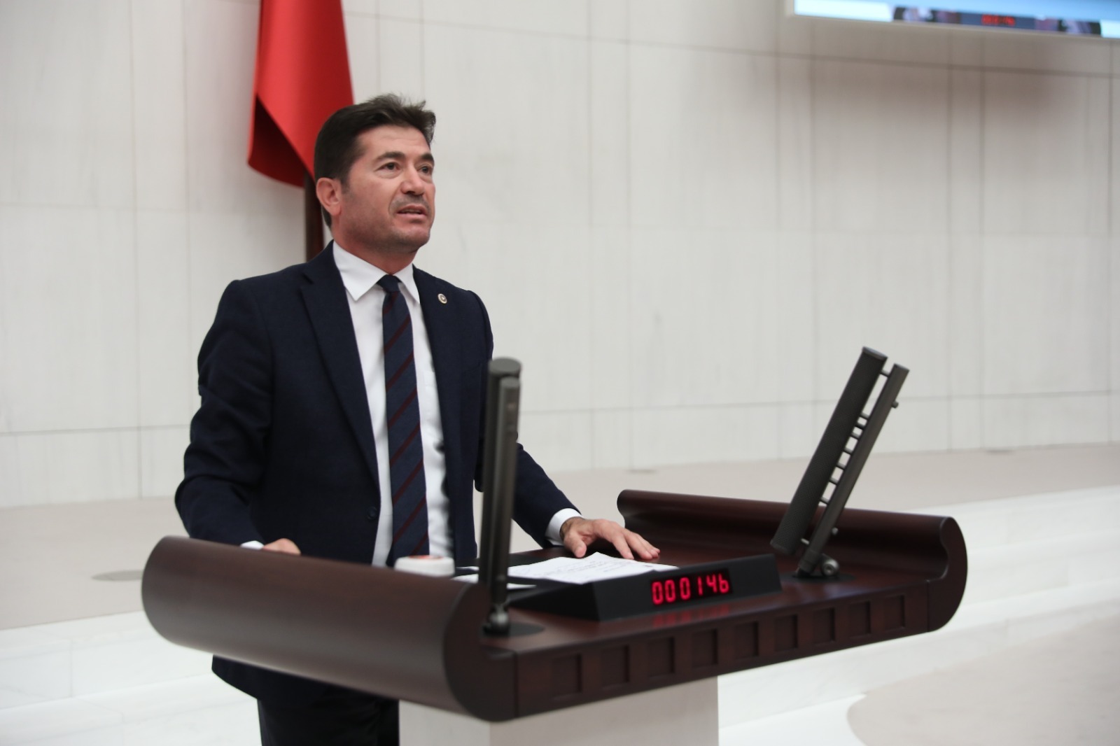 CHP’Lİ KAYA: “AĞAÇ KESİMLERİ 5 KAT ARTTI. AKP ORMANLARIMIZI SATIYOR”