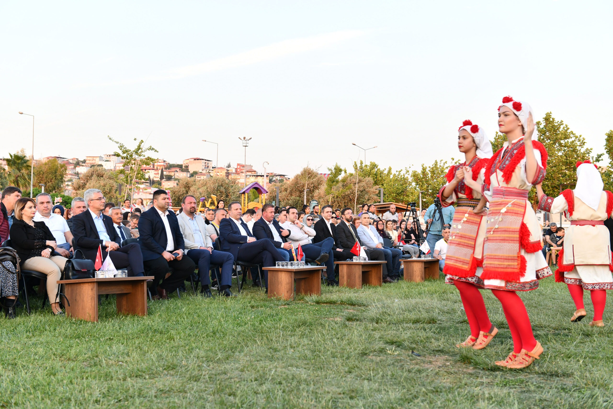 ÇİĞLİ MAKEDONYA KARDEŞLİĞİ