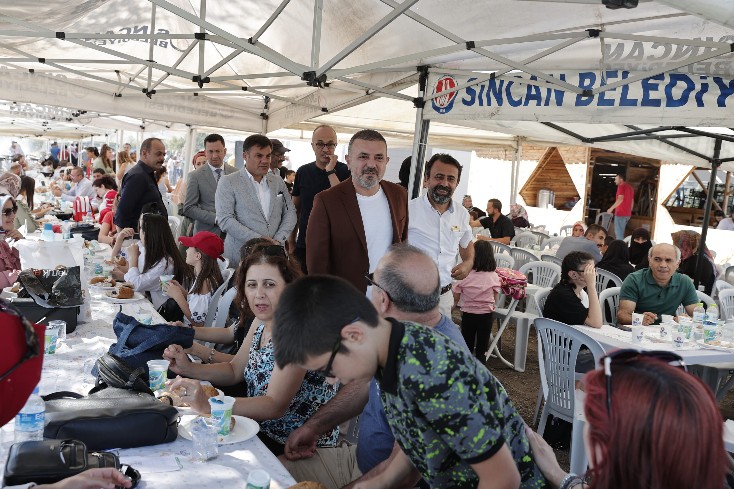 ÇÖLYAKLILARA GLUTENSİZ PİKNİK