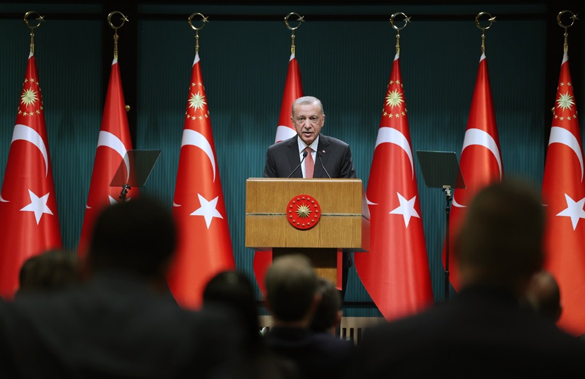 Cumhurbaşkanı: “Kur'an-ı Kerim'i yakma diye bir özgürlük olamaz”