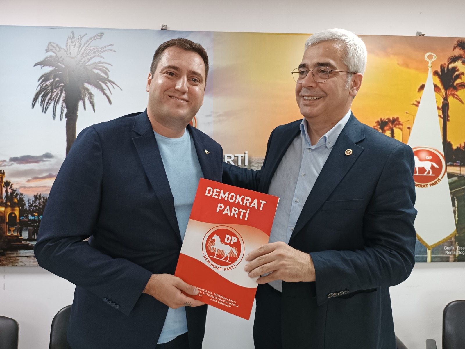 Demokrat  Parti   İzmir İl Başkanlığına Ozan Demirbaş atındı