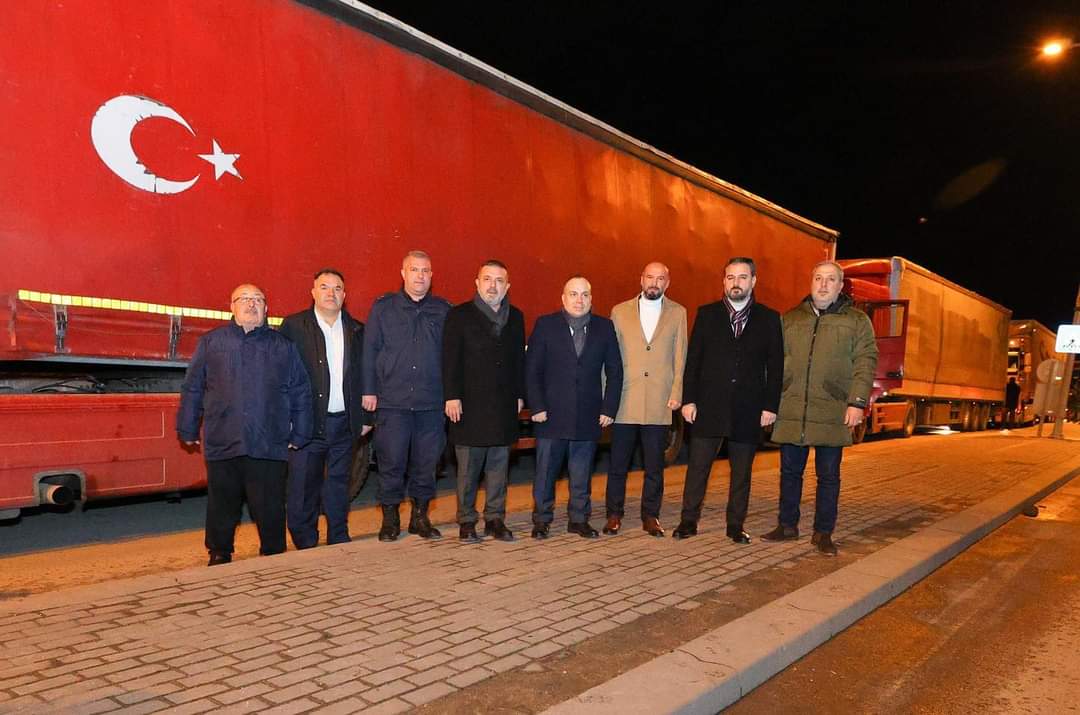 DEPREMZEDELER İÇİN SİNCAN BELEDİYESİNDEN YARDIM KAMPANYASI