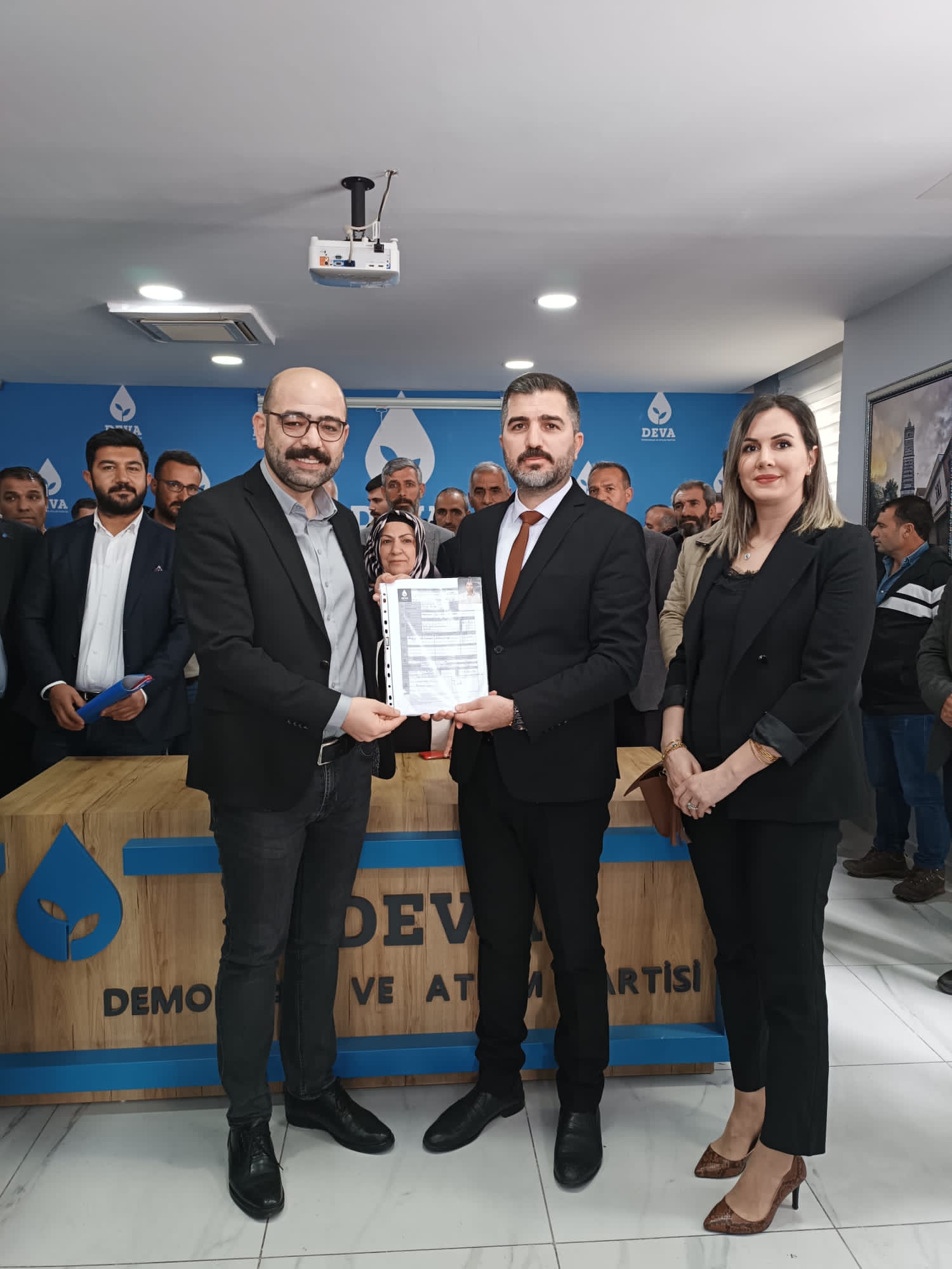 DEVA PARTİLİ AV. RECEP AKDAĞ ADAY ADAYLIĞI BASIN AÇIKLAMASIYLA DUYURDU