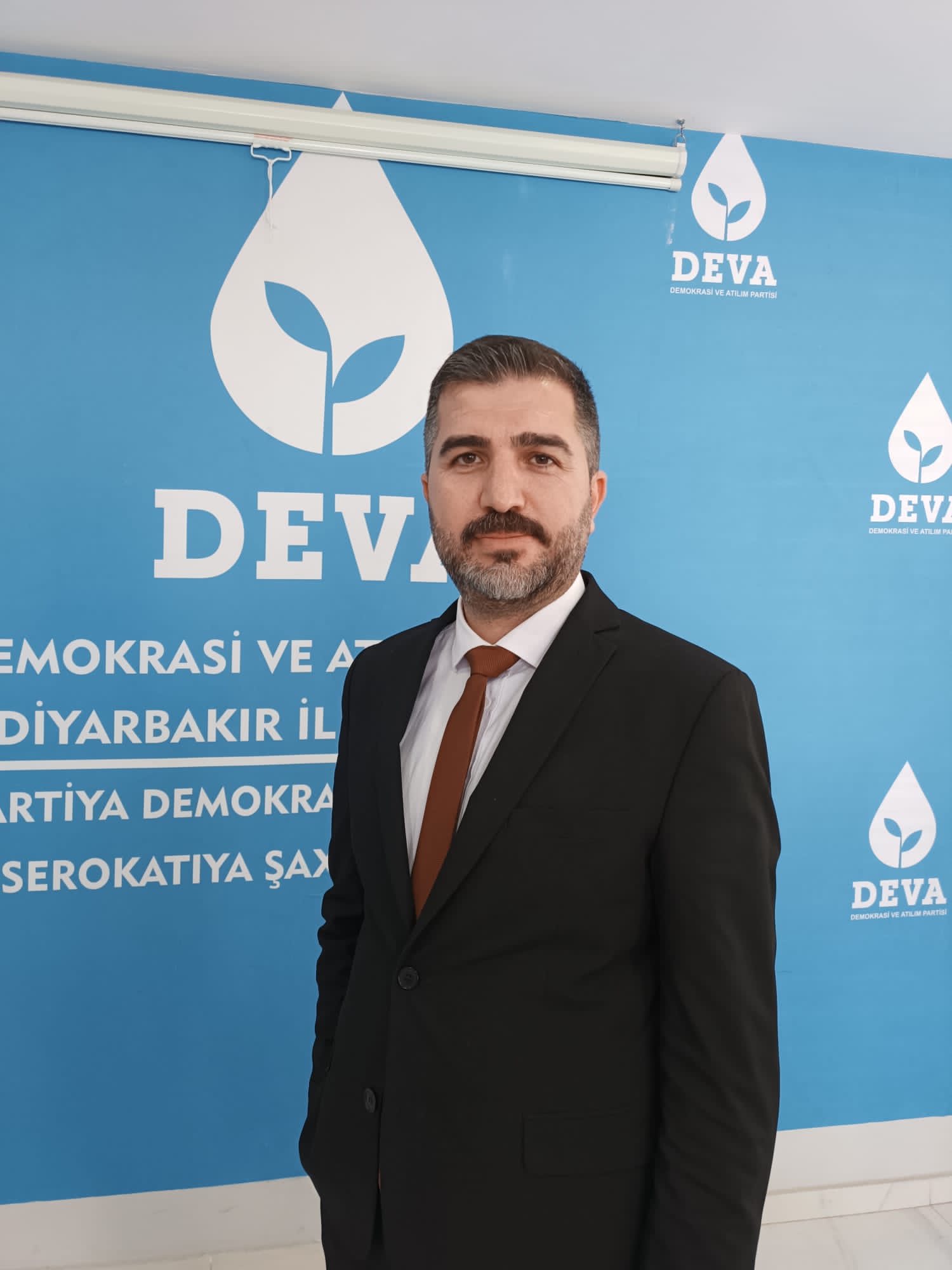DEVA PARTİLİ AV. RECEP AKDAĞ ADAY ADAYLIĞINI BASIN AÇIKLAMASIYLA DUYURDU