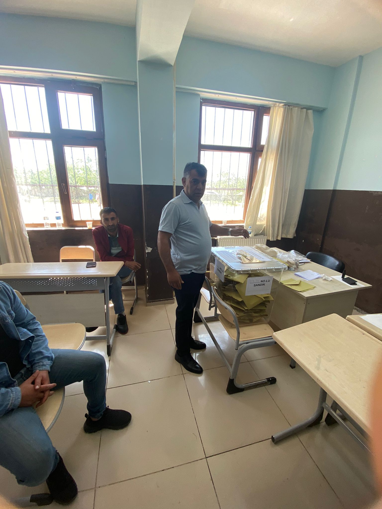 Diyarbakırlı İş İnsanı Mehmet Çiçek Oyunu Kullandı Huzur Barış ve Kardeşlik Diledi