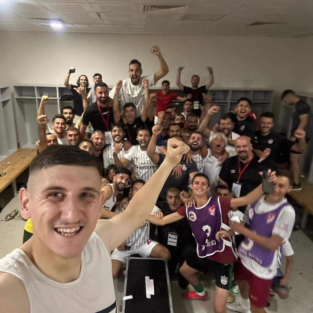 DİYARBEKİRSPOR DOLU DİZGİN YOLA DEVAM