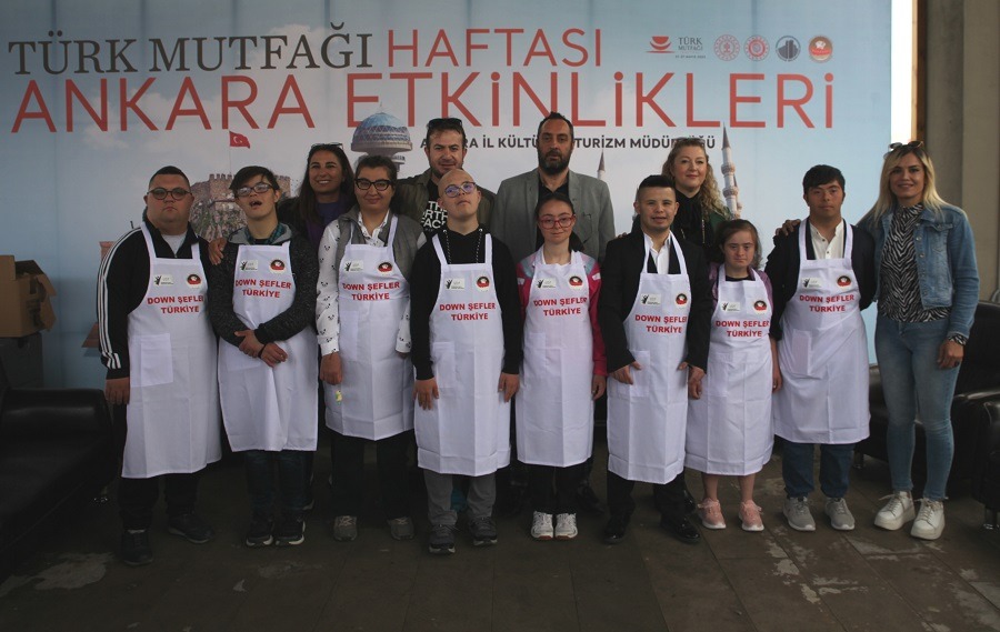 'Down Şefler' tüm hünerlerini sergilediler.