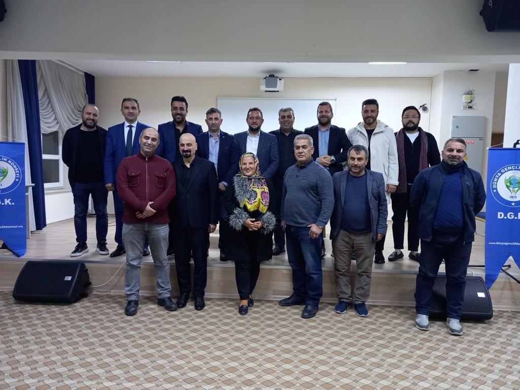 Dünya Gençlik Konseyi İftarda buluştu 