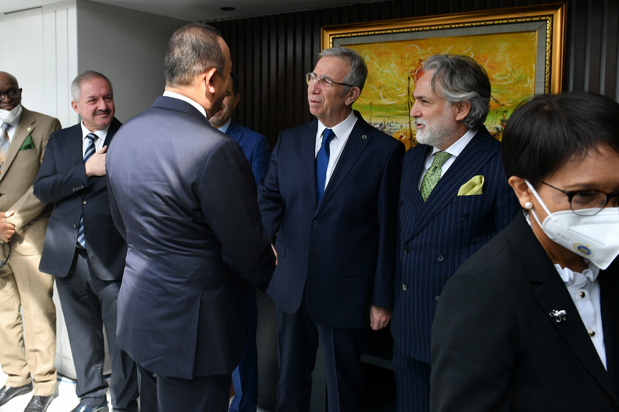 ELÇİLİĞİN YER ALDIĞI CADDENİN İSMİ SUKARNO OLDU