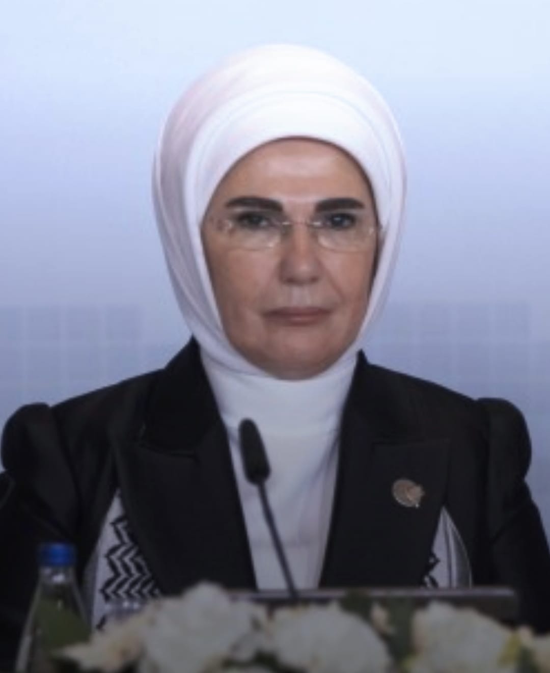 EMİNE ERDOĞAN ULUSLARARASI DAYANIŞMA GÜNÜNDE KÜRESEL VİCDANA SESLENDİ