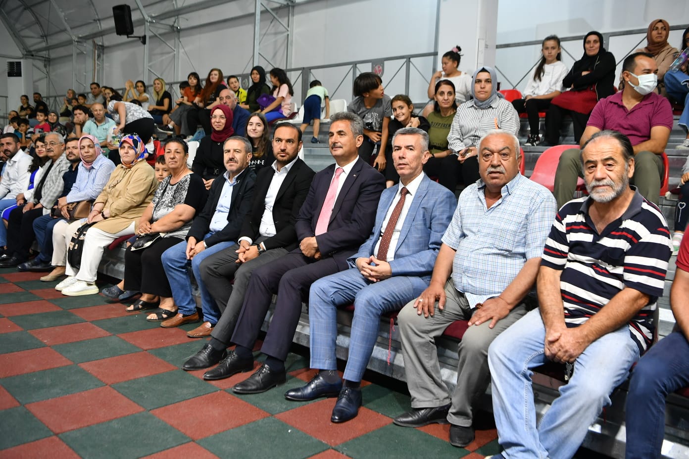 Eren Bülbül Anısına Buz Pateni Gösterisi