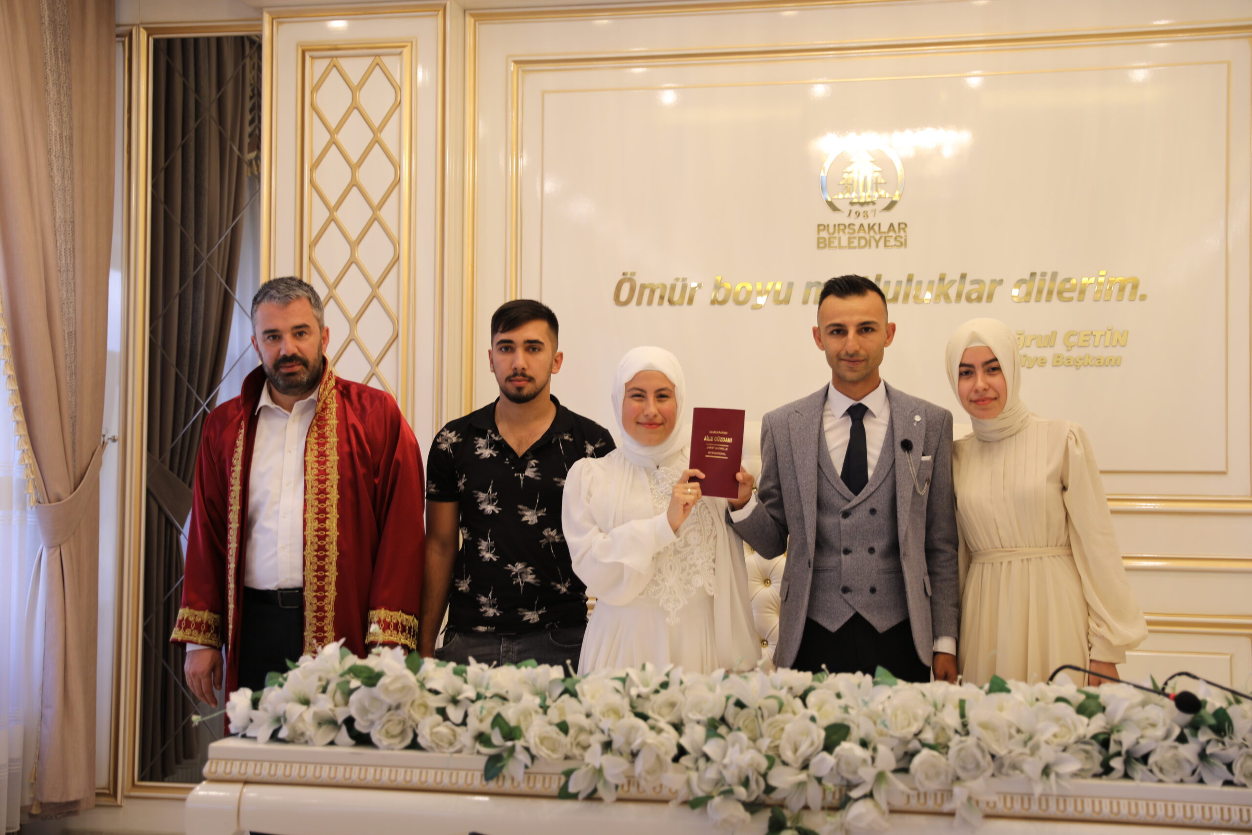 Ertuğrul Başkan Kendisiyle Aynı Adı ve Aynı Soyadı Taşıyan Gencin Nikâhını Kıydı