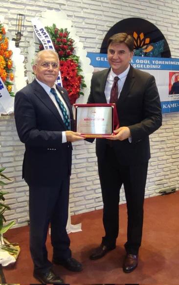 FETHİYE _ Karaca, yılın en başarılı belediye başkanı seçildi